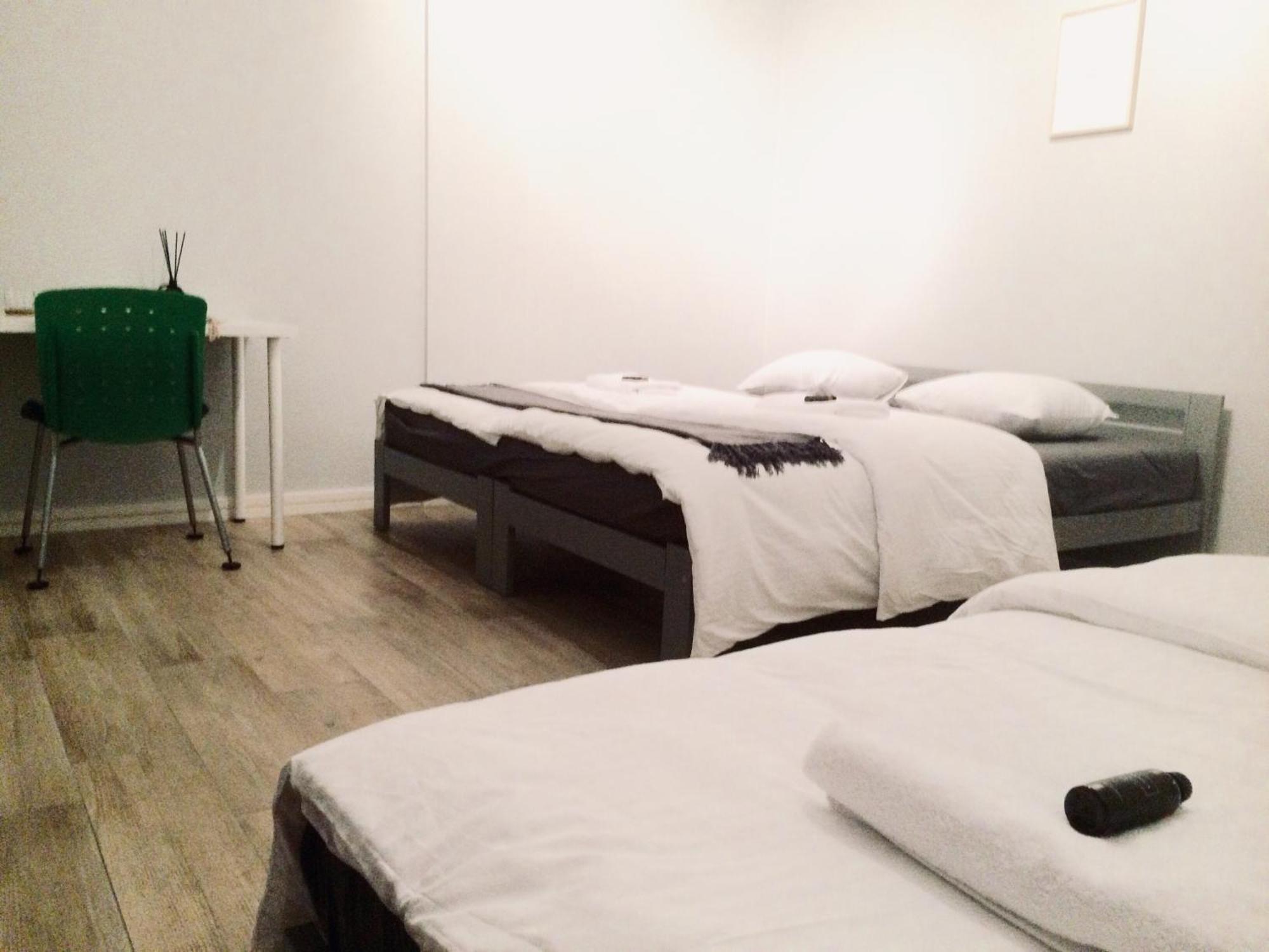 Fractal Guest Rooms - Poznan Centrum Andersia Square & Old Town Room photo