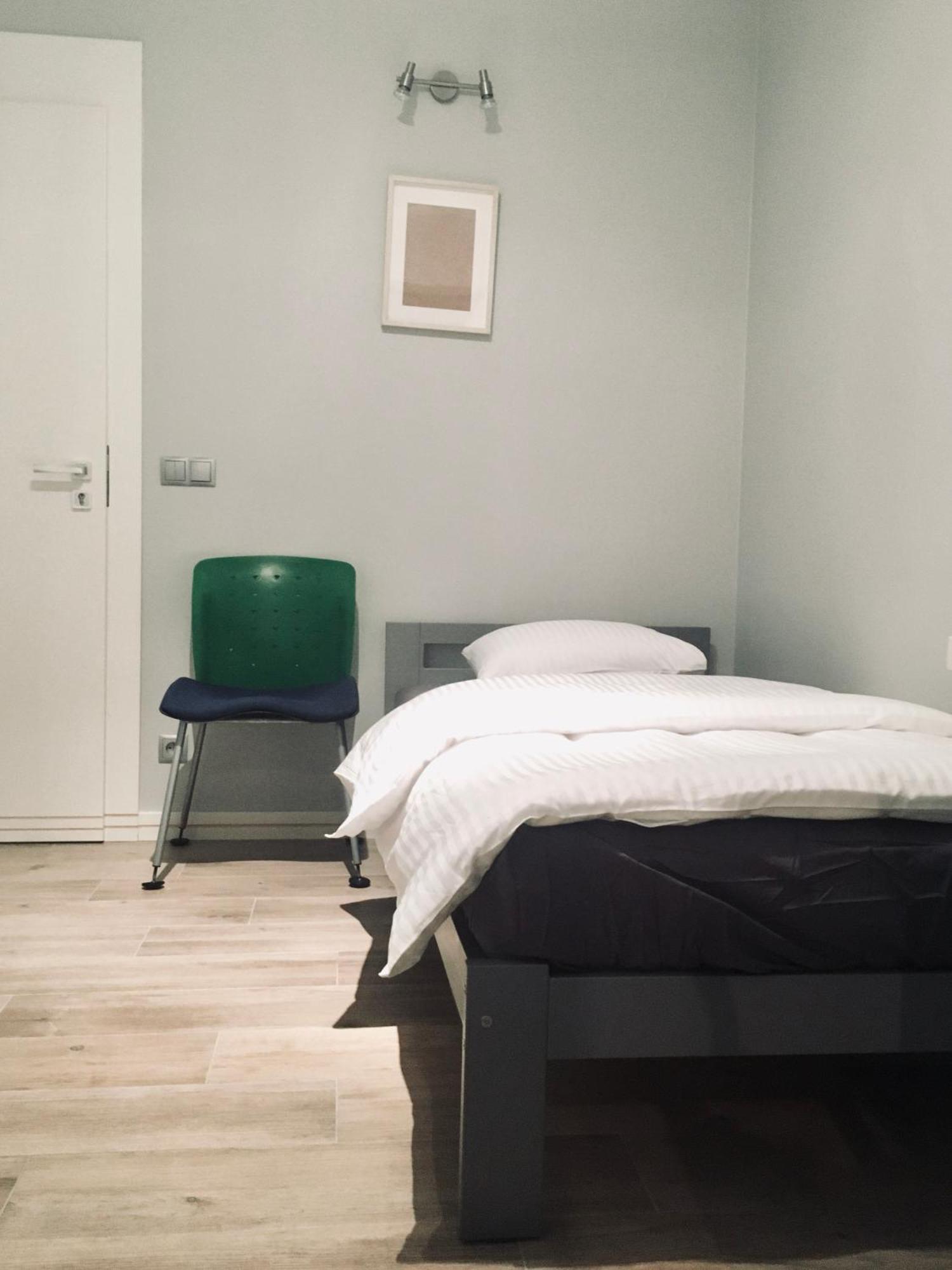 Fractal Guest Rooms - Poznan Centrum Andersia Square & Old Town Room photo