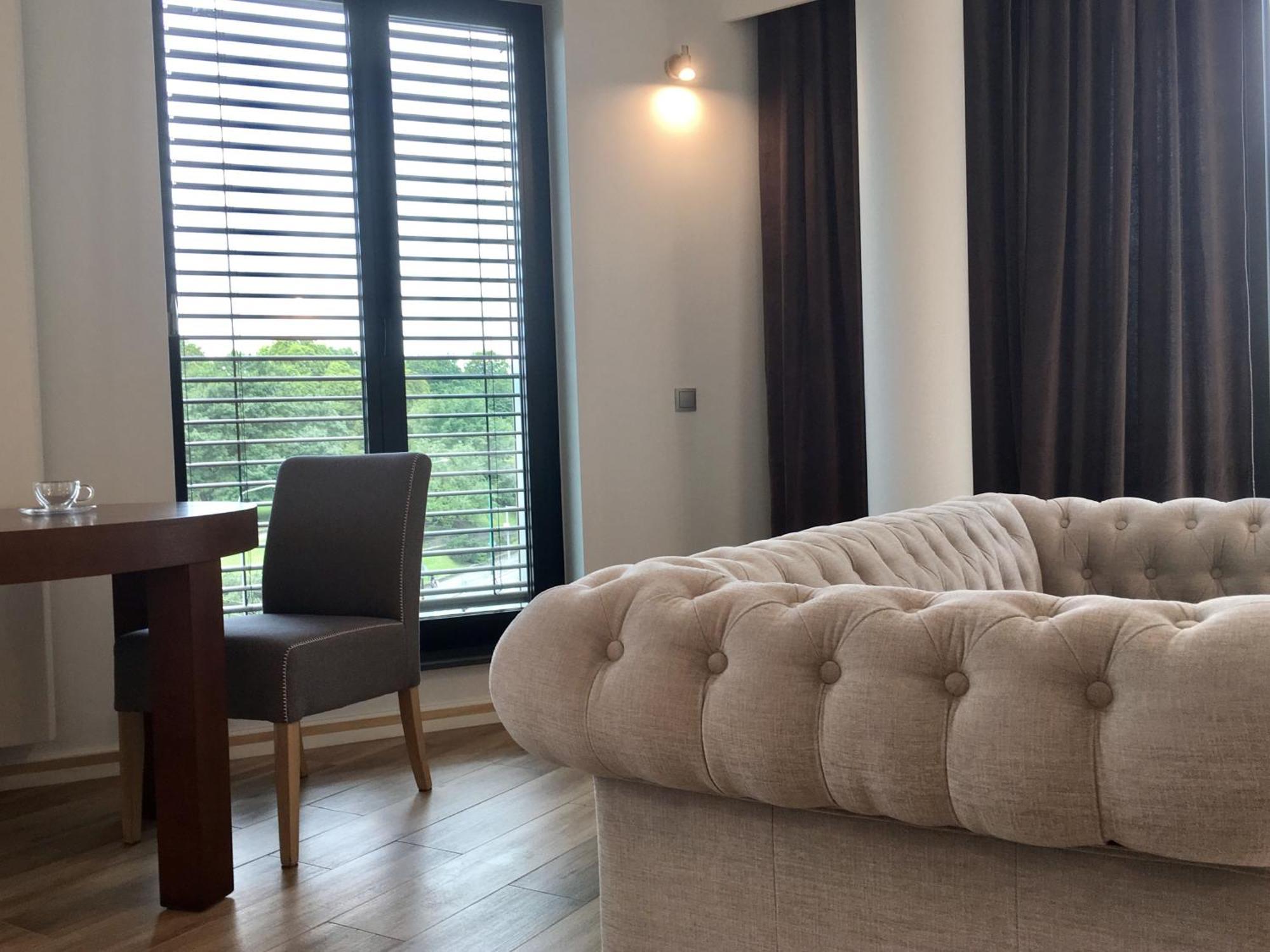 Fractal Guest Rooms - Poznan Centrum Andersia Square & Old Town Exterior photo