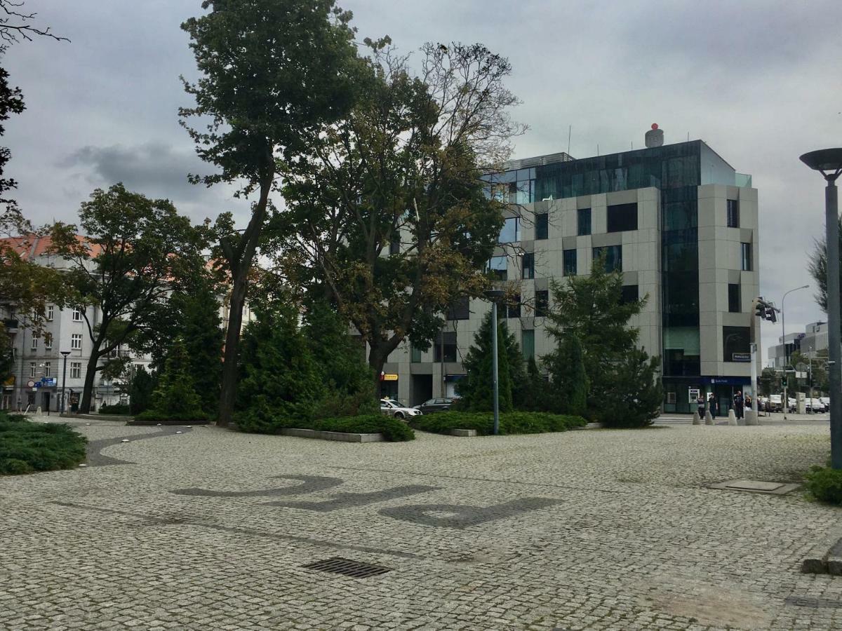 Fractal Guest Rooms - Poznan Centrum Andersia Square & Old Town Exterior photo