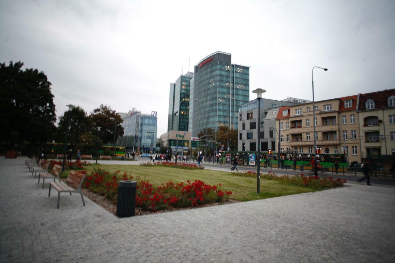 Fractal Guest Rooms - Poznan Centrum Andersia Square & Old Town Exterior photo